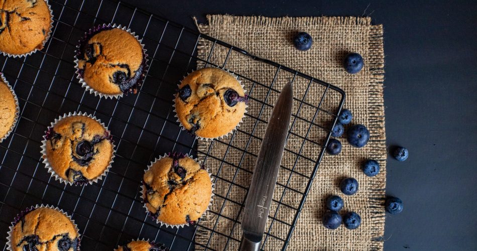 blue and blueberry muffins